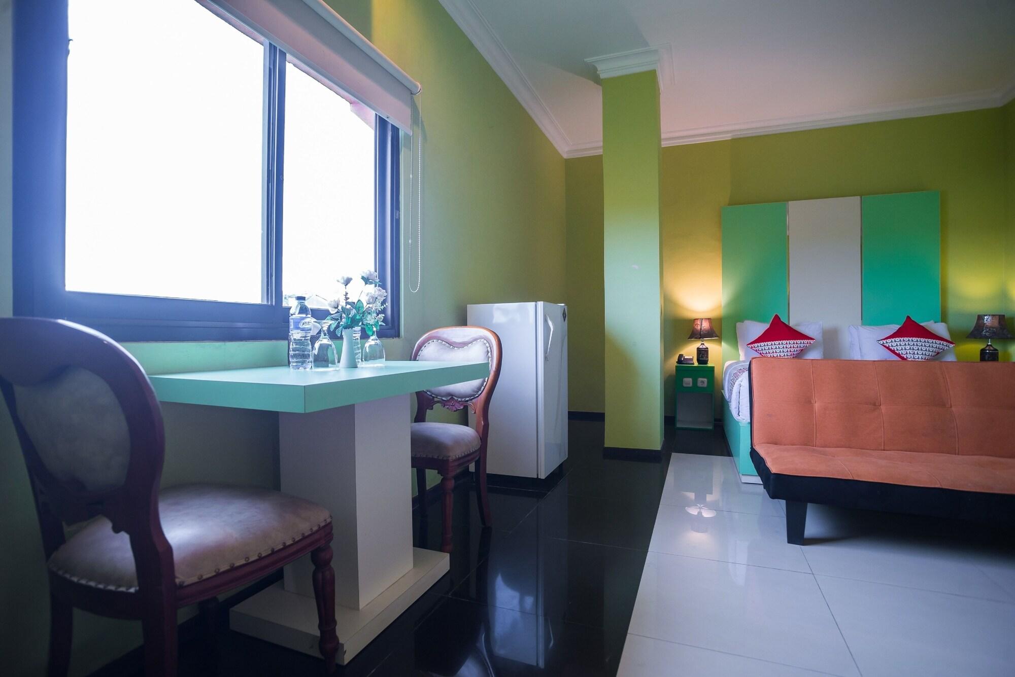 Royal Park Hotel Samarinda Exteriör bild