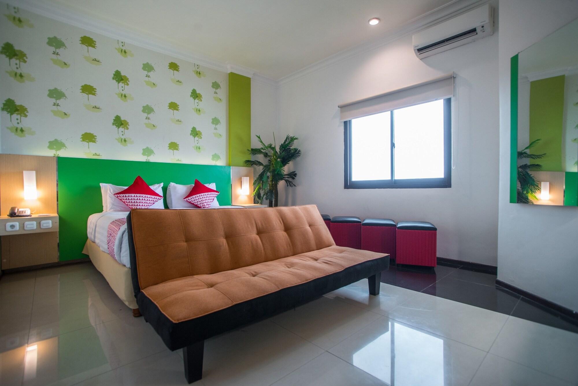 Royal Park Hotel Samarinda Exteriör bild