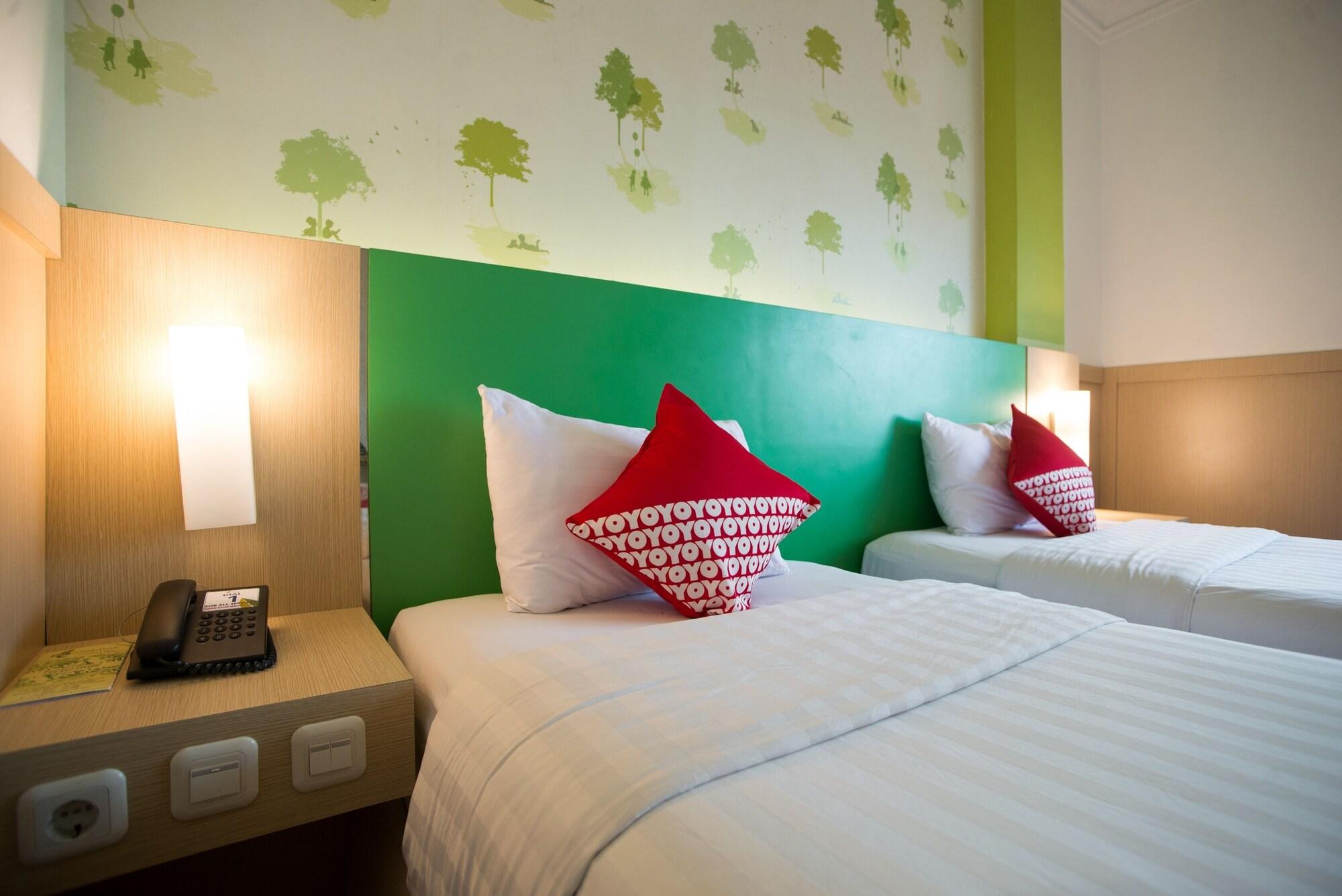 Royal Park Hotel Samarinda Exteriör bild
